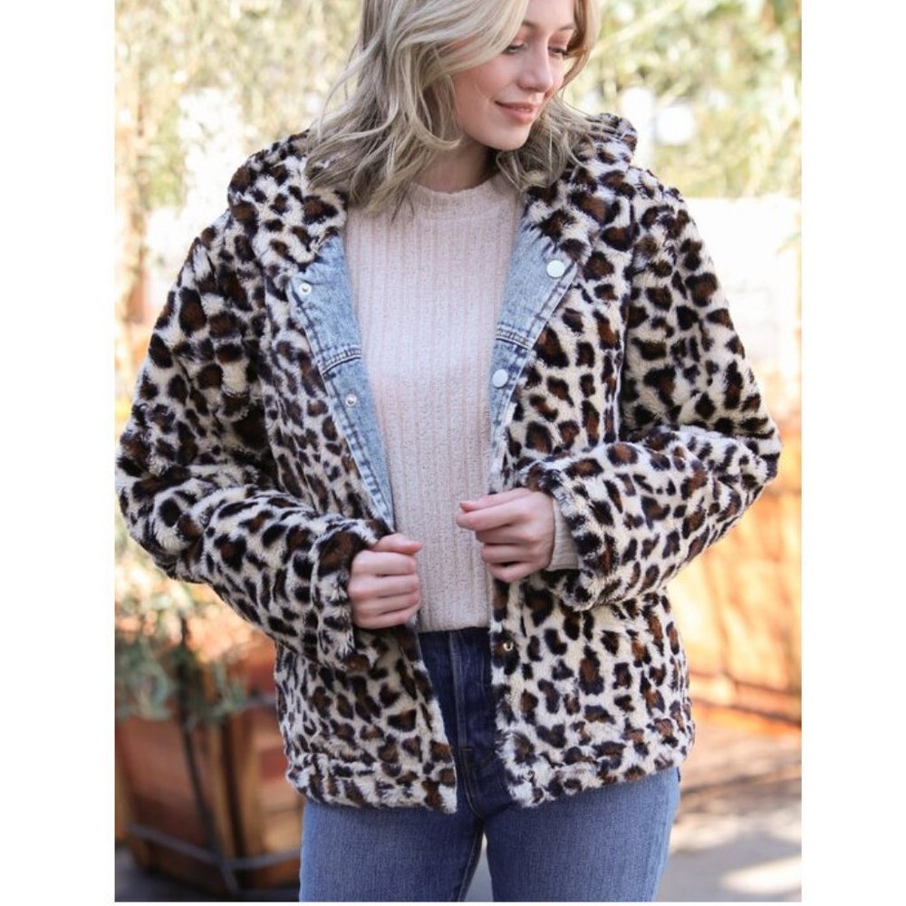 SOLD OUT Reversible Leopard Faux Fur Hooded Denim Jacket - Picture 10 of 11